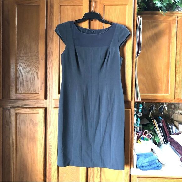 Adrianna Papell Classic Scoop Neck Cap Sleeve Sheath Dress - 12 - Picture 2 of 13